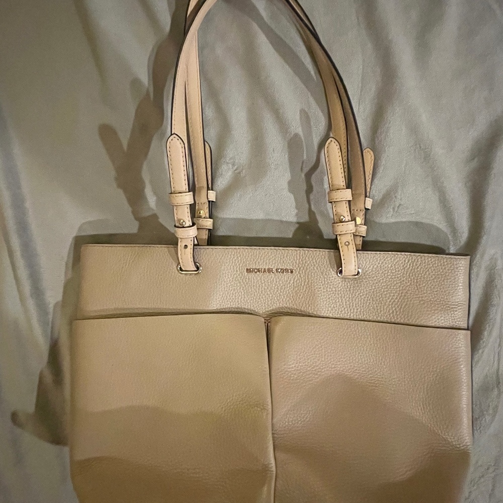 Michael Kors Bedford Leather Tote